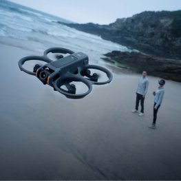 DJI Avata 2 Fly More Combo (Three Battery) drons